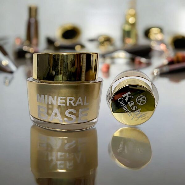 Kashi Mineral Base – Lightweight Coverage with Natural Glow